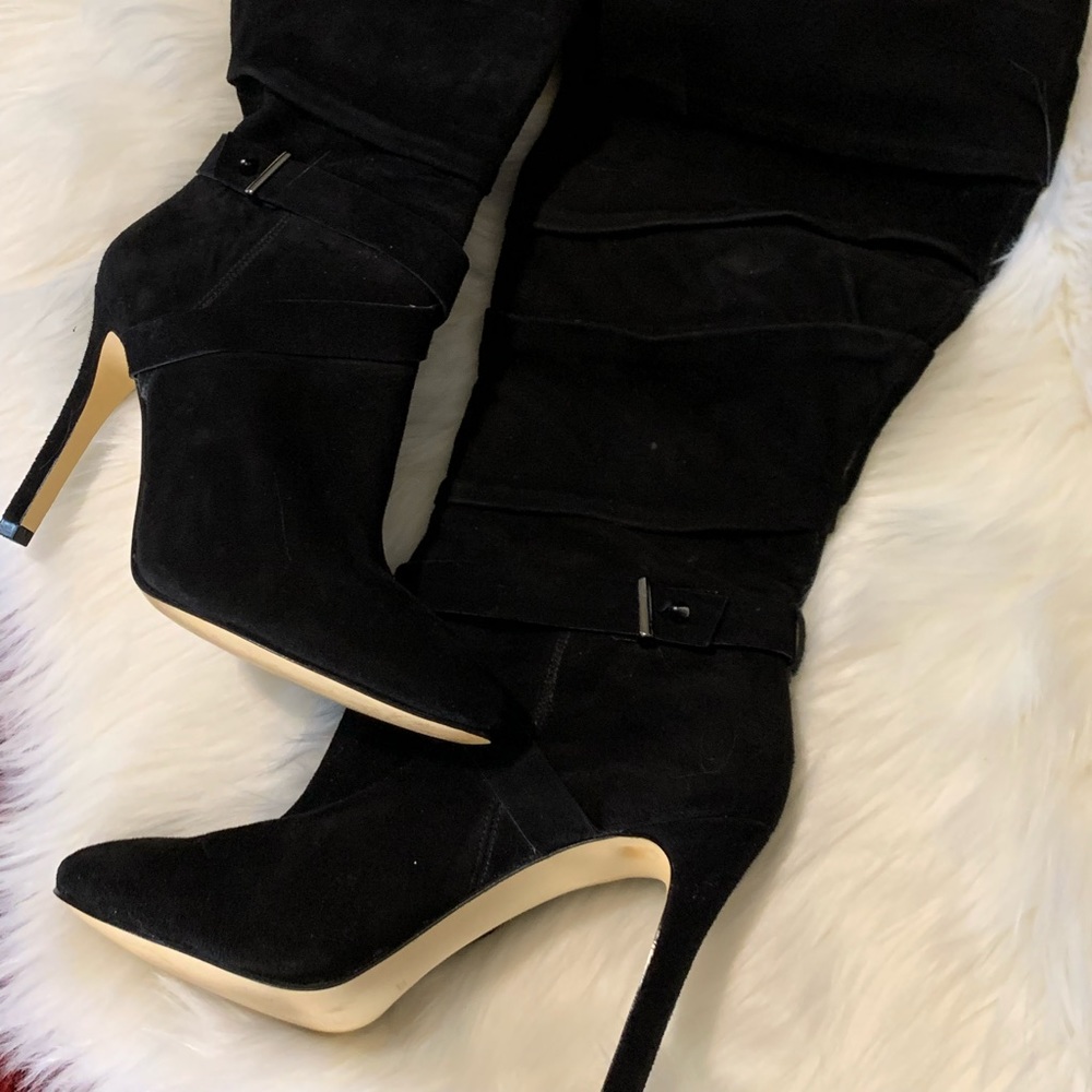 GUESS tall boots